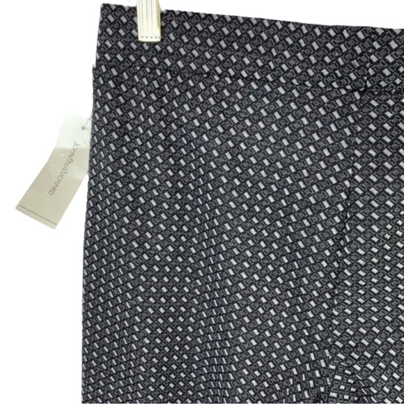 John Paul Richard Gray and Black Geometric Pattern Culottes with Pockets - Picture 4 of 10
